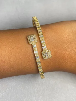 10K Baguette Square Bangle