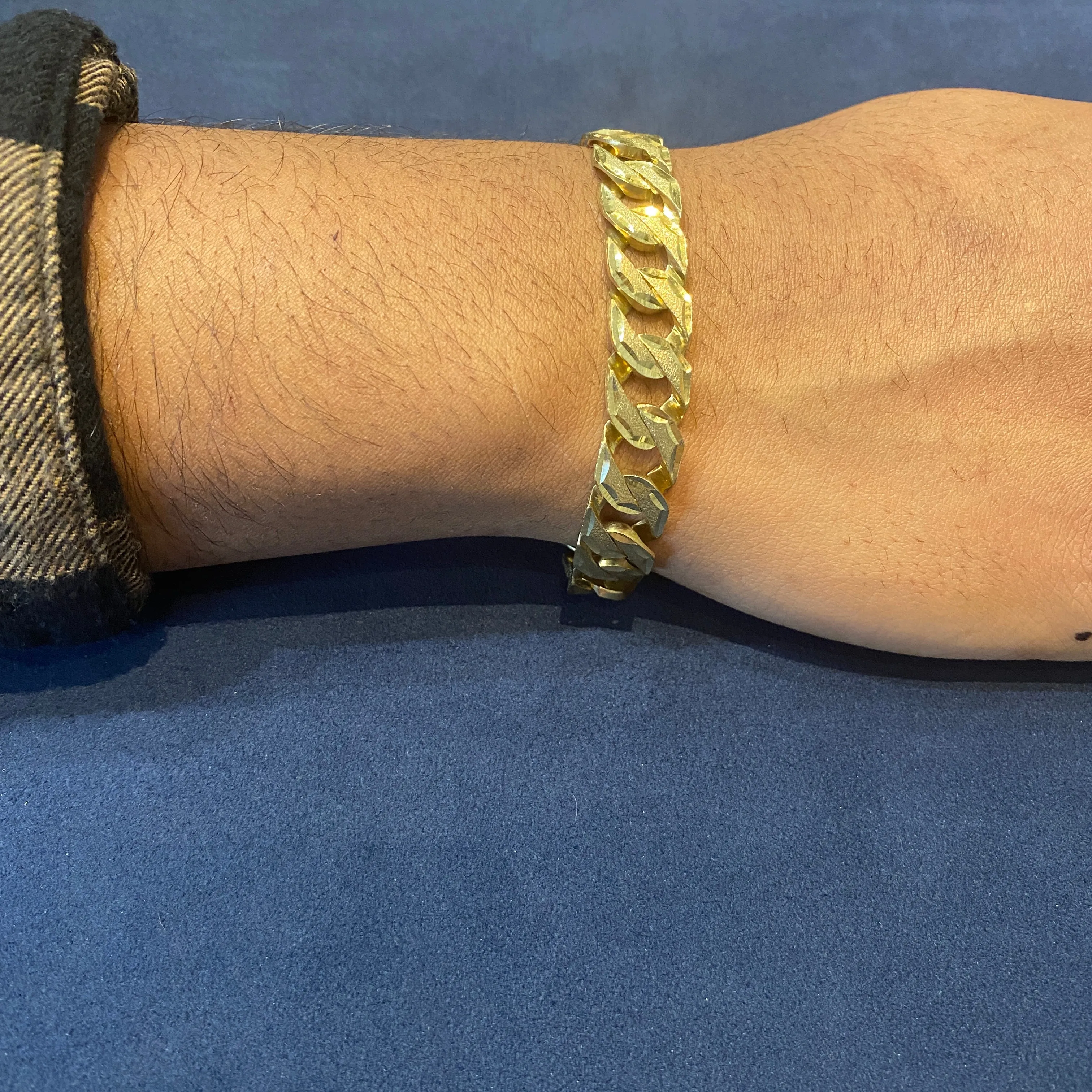 10K Yellow Gold (11mm) Handmade Curb Bracelet 8.5"