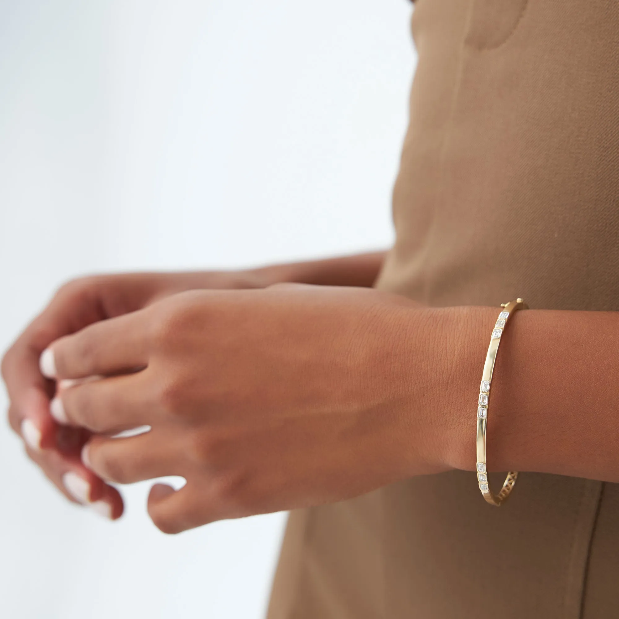 14k Emerald Cut Bezel Setting Bangle