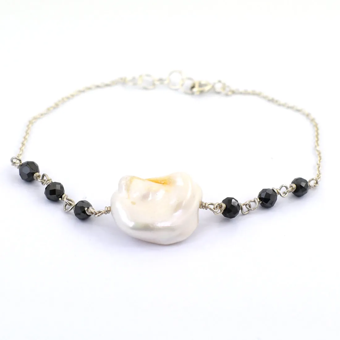 18.05 Ct Certified Black Diamond Chain Bracelet With Baroque Pearl