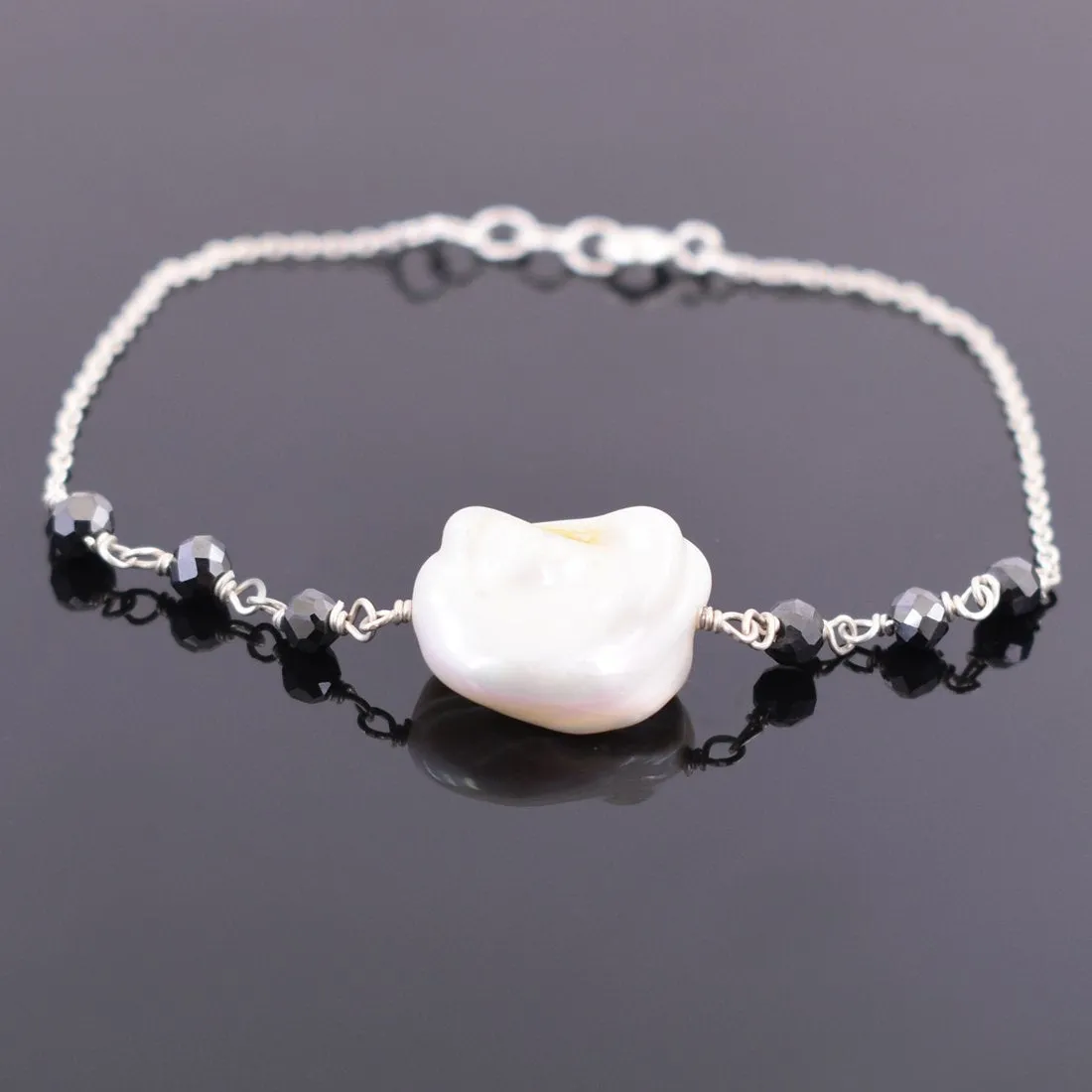 18.05 Ct Certified Black Diamond Chain Bracelet With Baroque Pearl