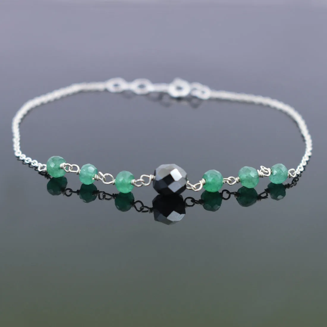 4 mm Emerald Gemstone Chain Bracelet With 6 mm Black Bead,  AAA Certified