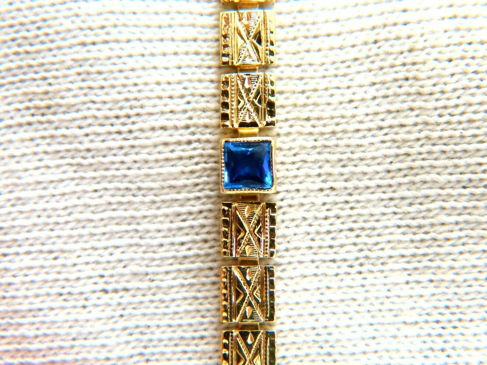 .76 carat natural princess cut sapphires square box length bracelets 14 karat