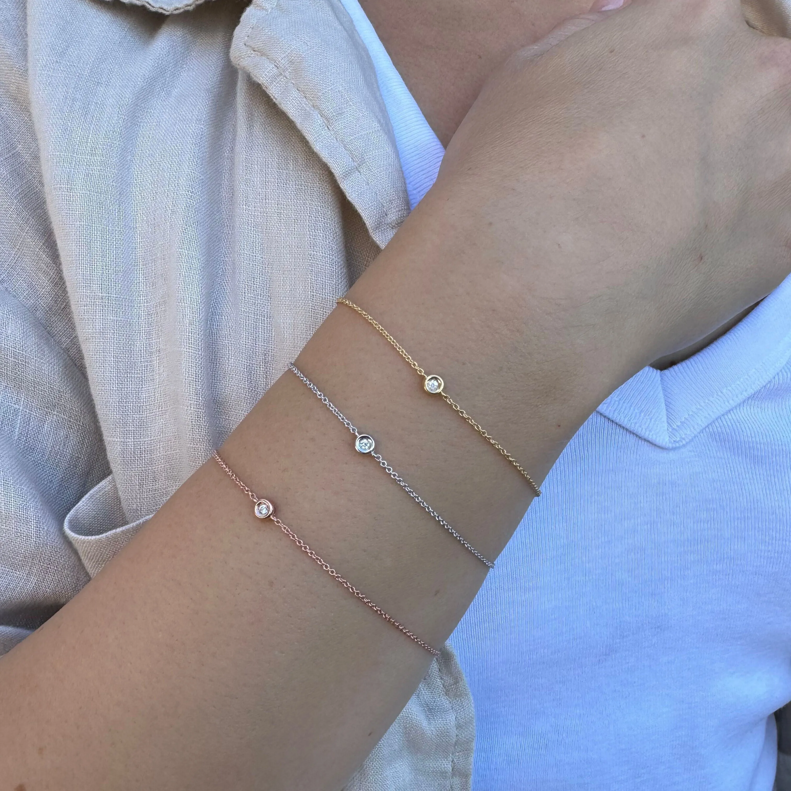 Bezel Diamond Dainty Bracelet In 14K Gold