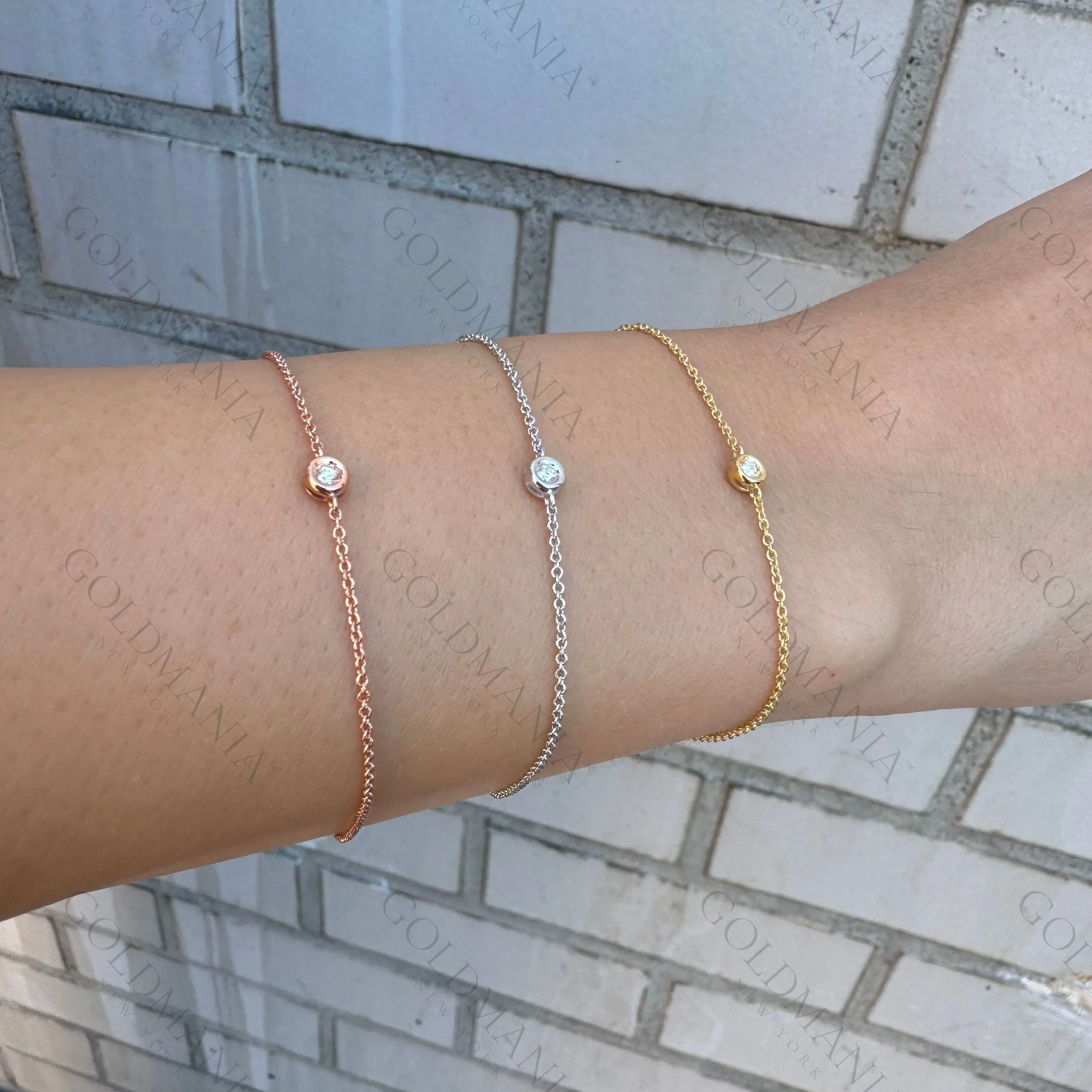 Bezel Diamond Dainty Bracelet In 14K Gold