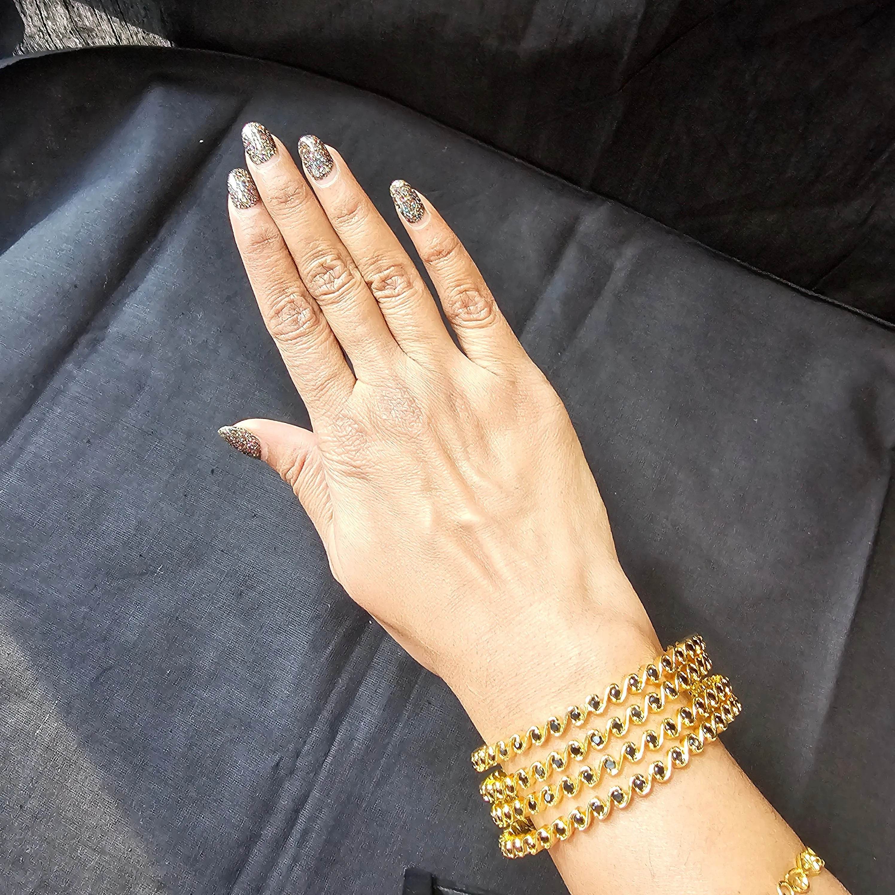 Black stone 4 Set Bangles