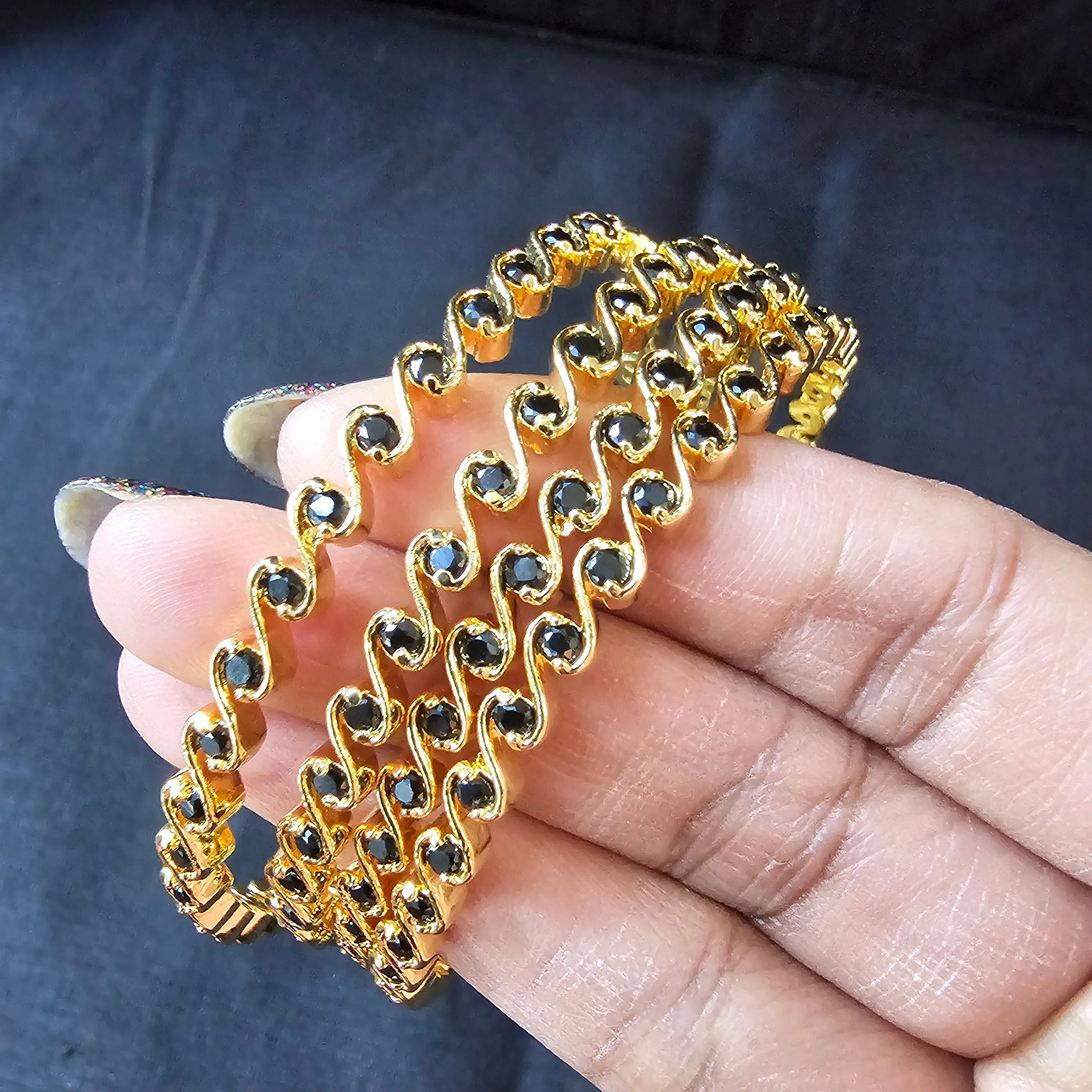 Black stone 4 Set Bangles