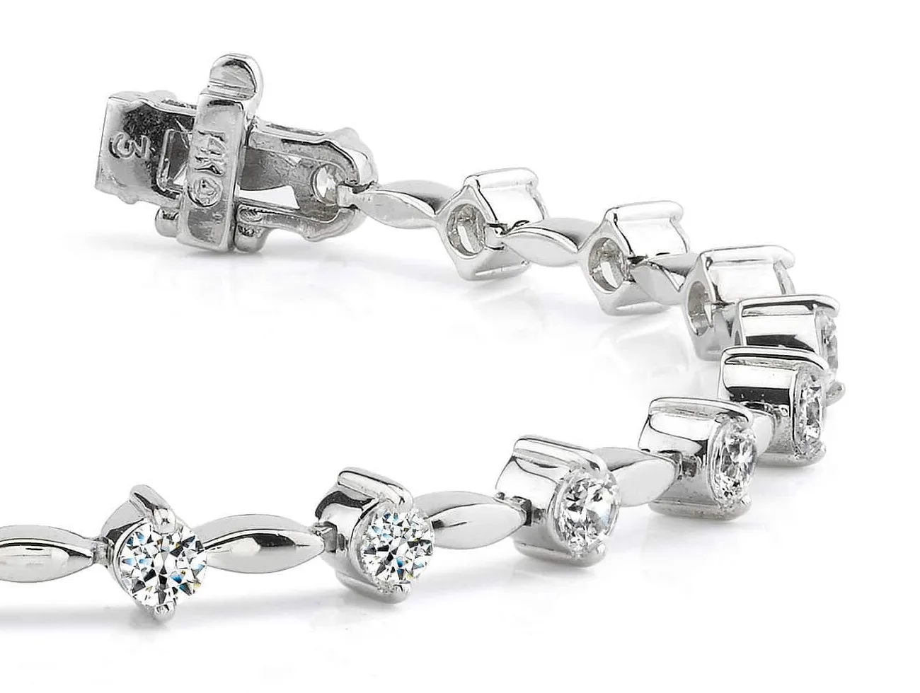 Classic Diamond Link Lab-Grown Diamond Bracelet with 3.15 ct.(finished) 3.4mm
