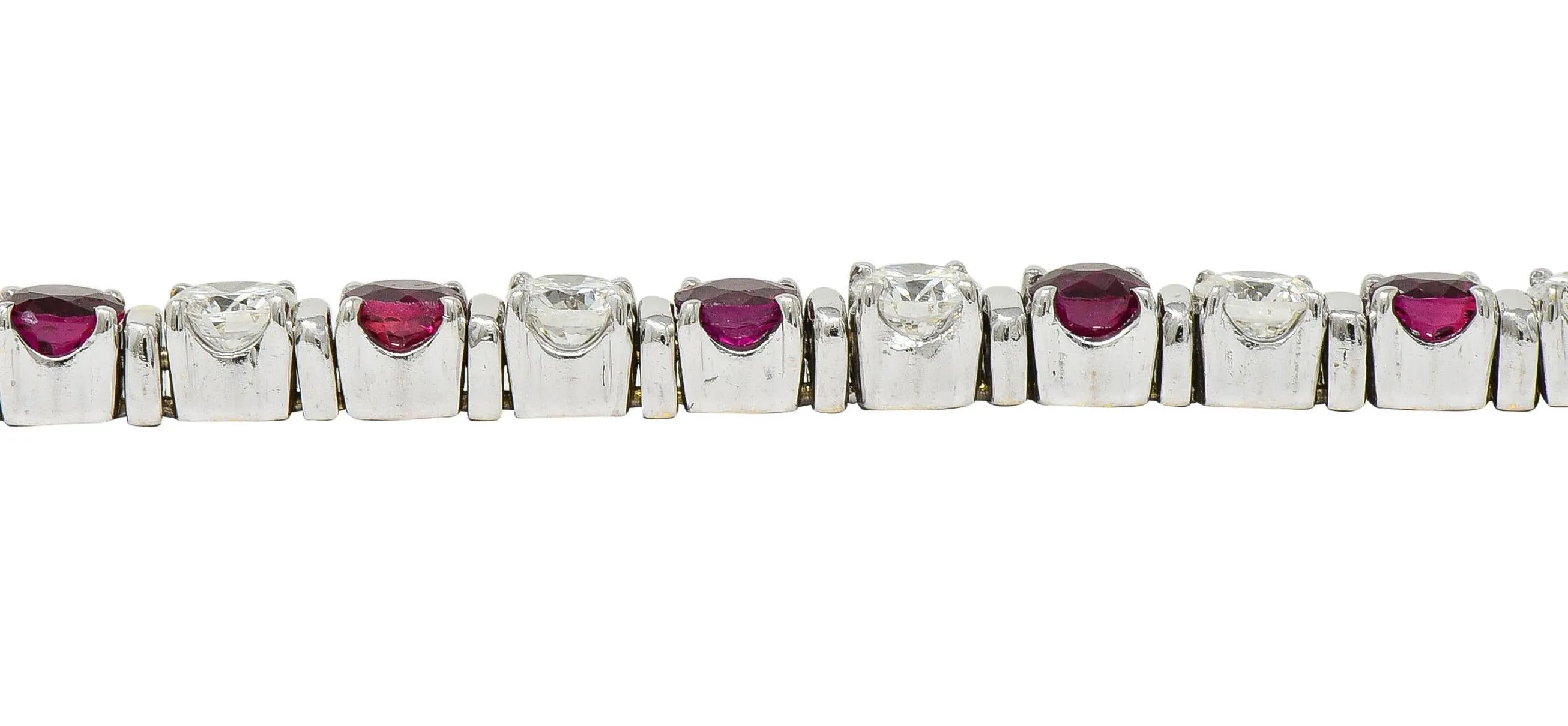 Contemporary 7.60 CTW Diamond Ruby 18 Karat White Gold Line Bracelet
