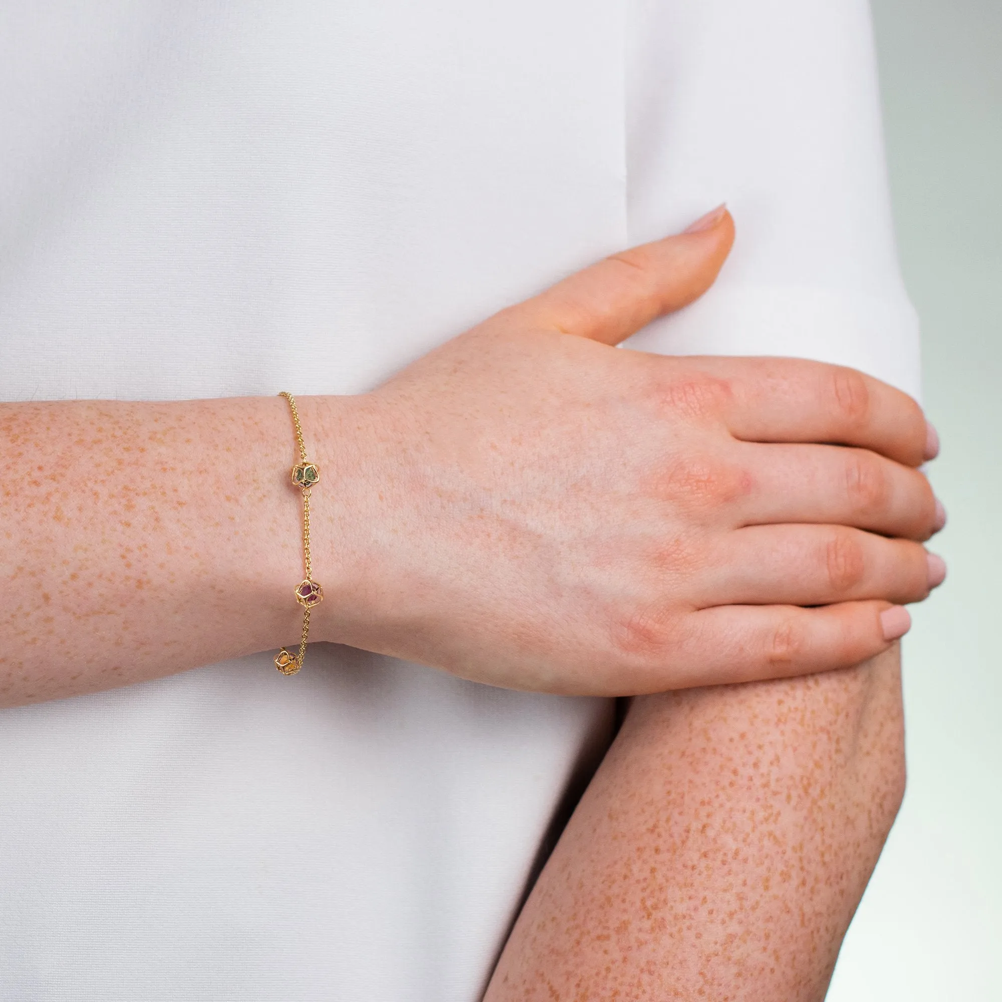 EMBRACE Montreal Leaves | Bracelet Multi Star, Yellow Gold with Gemstones