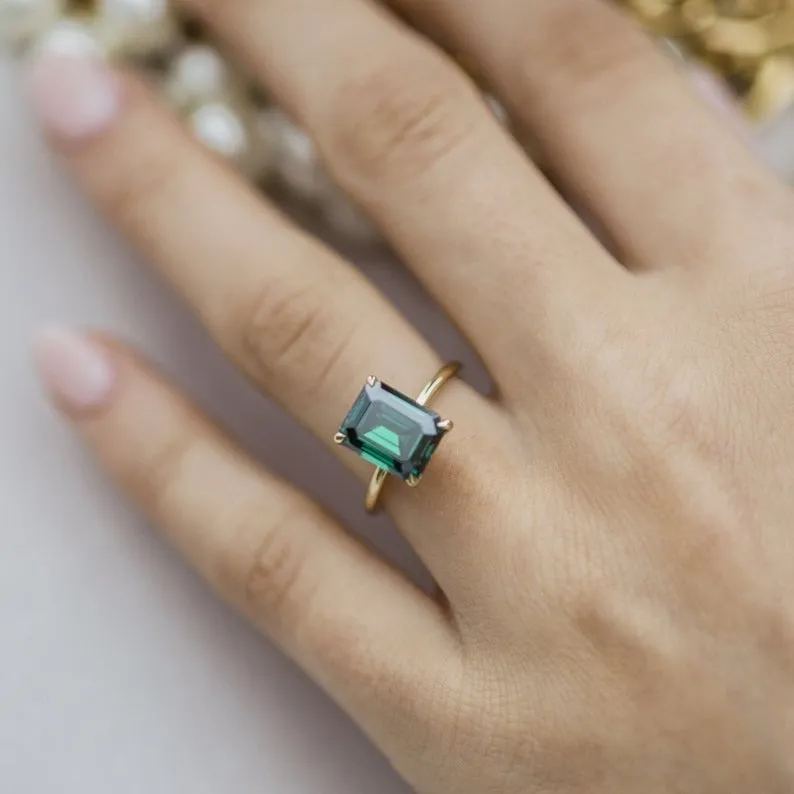Emerald Green Moissanite engagement ring vintage yellow gold Cluster Ring unique ring engagement ring Anniversary ring