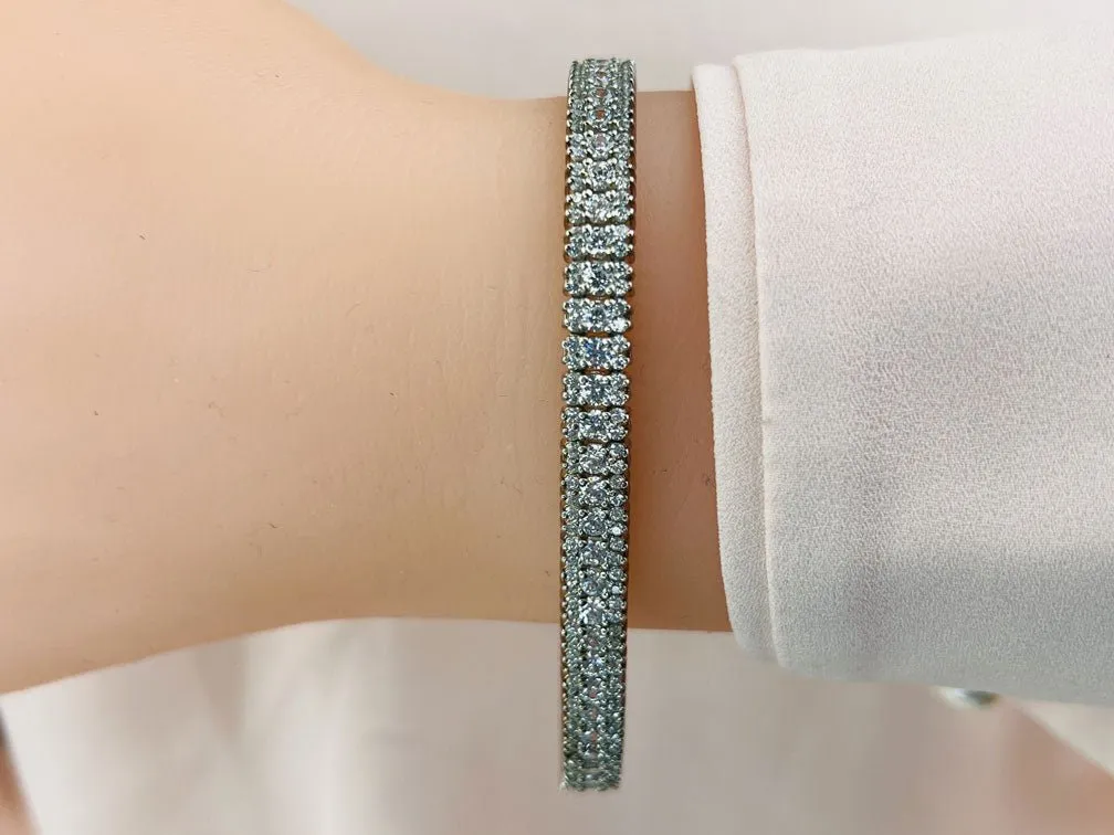 Flashy Prong Set Diamond Bracelet with 8.91 ct.(finished) 1.5mm, 3mm
