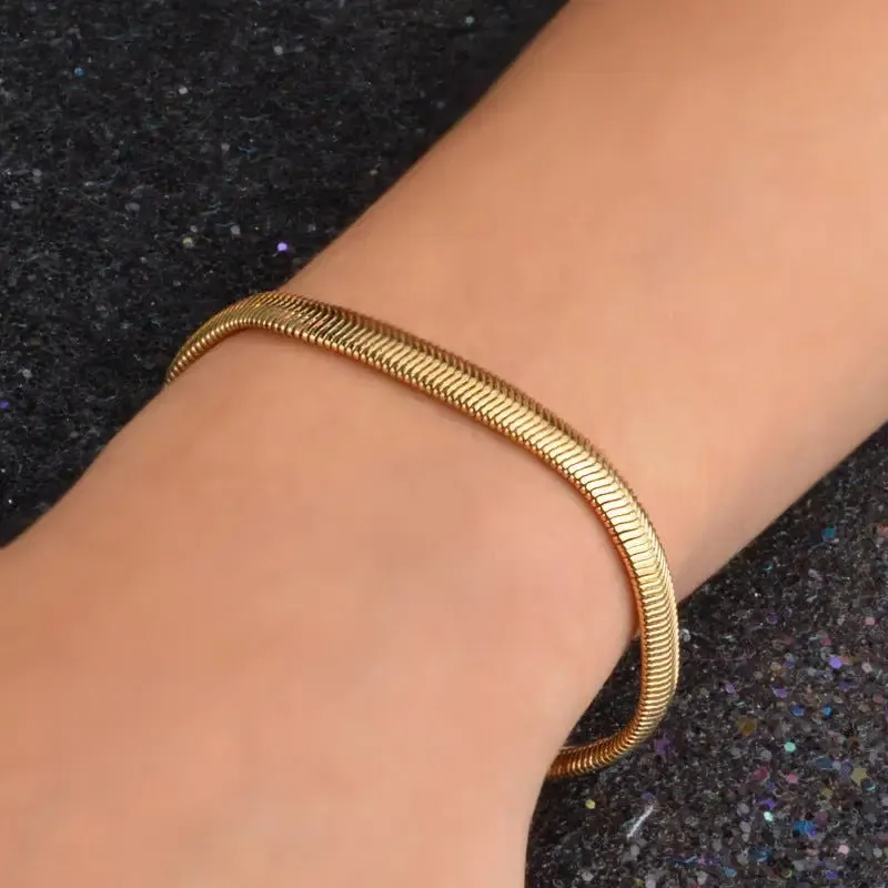 Flat Snake Bracelet with Diamond-Shaped Design & Copper Finish