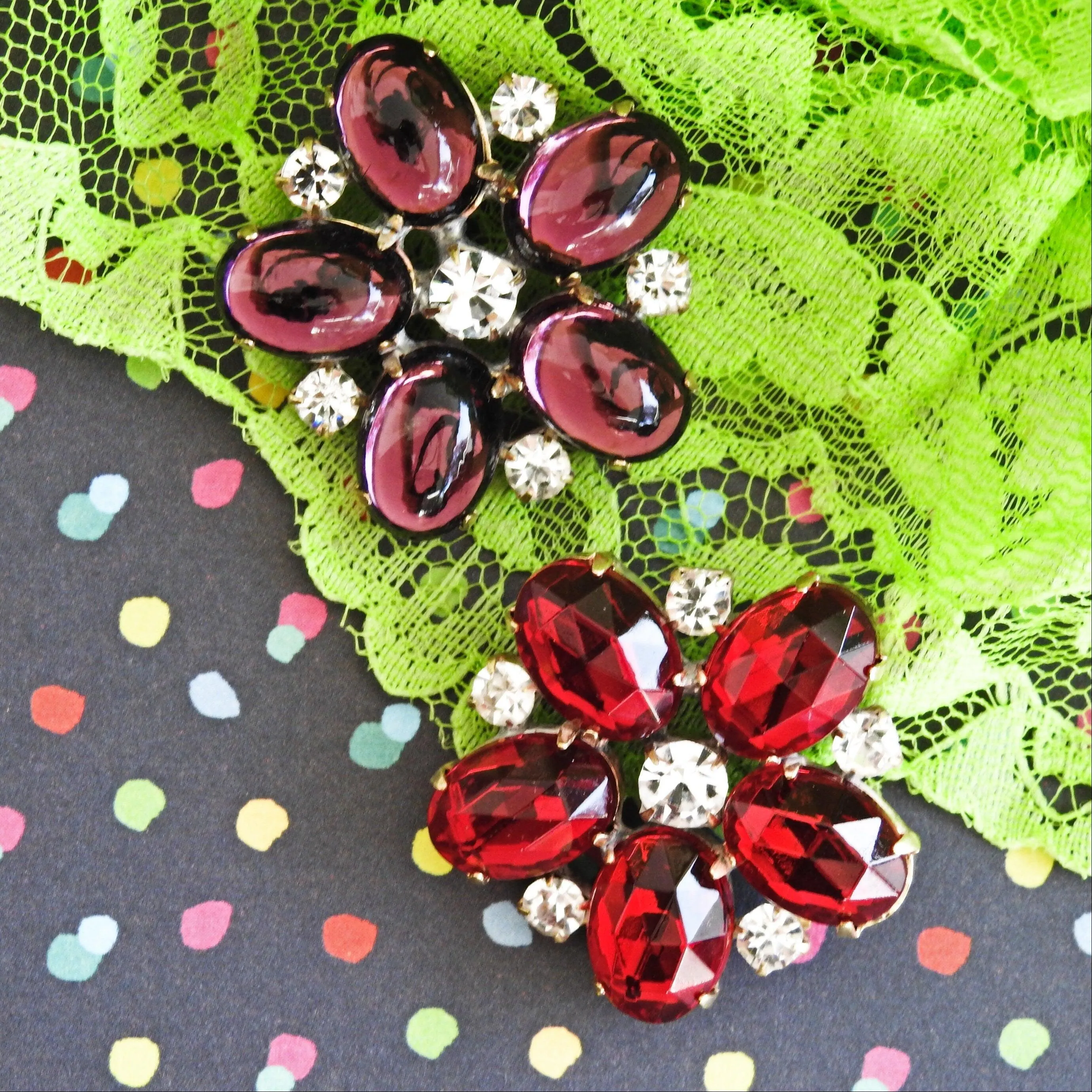 Floral glass buttons