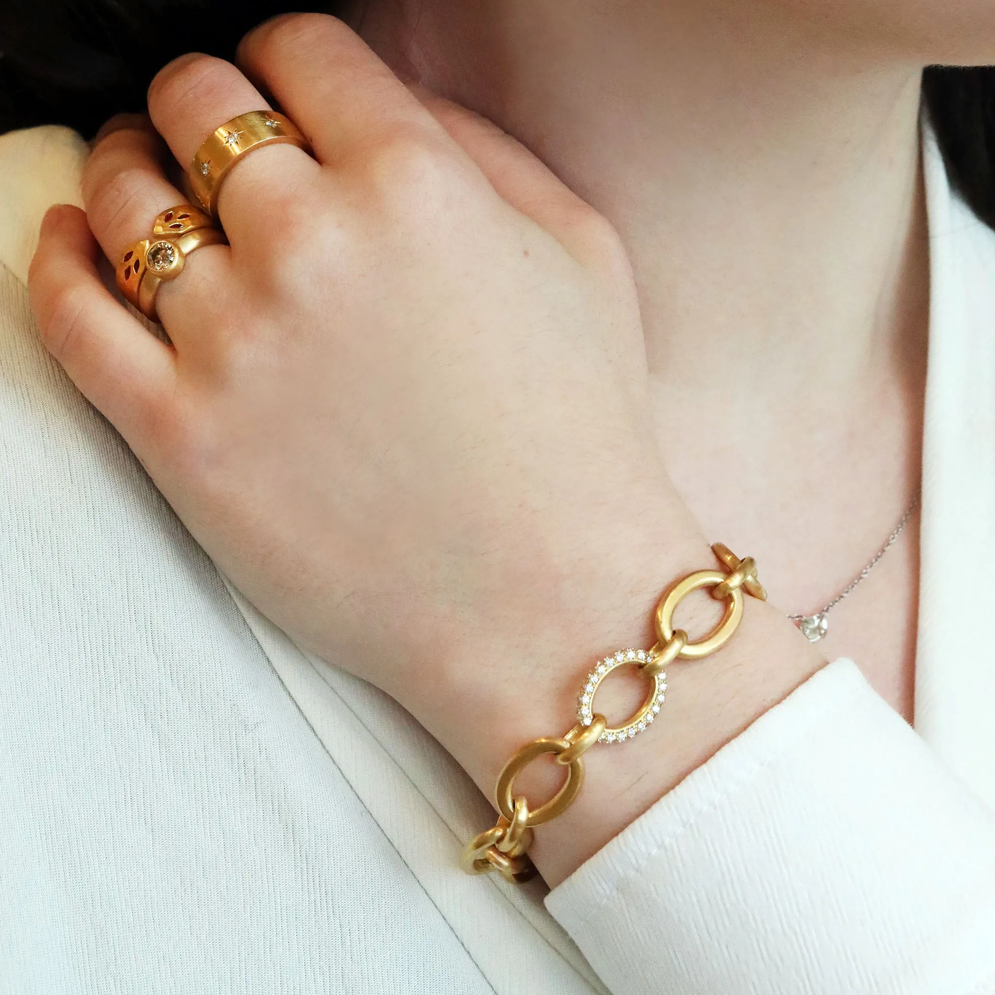 Handmade Large Oval Link Bracelet with Pave Diamond Link