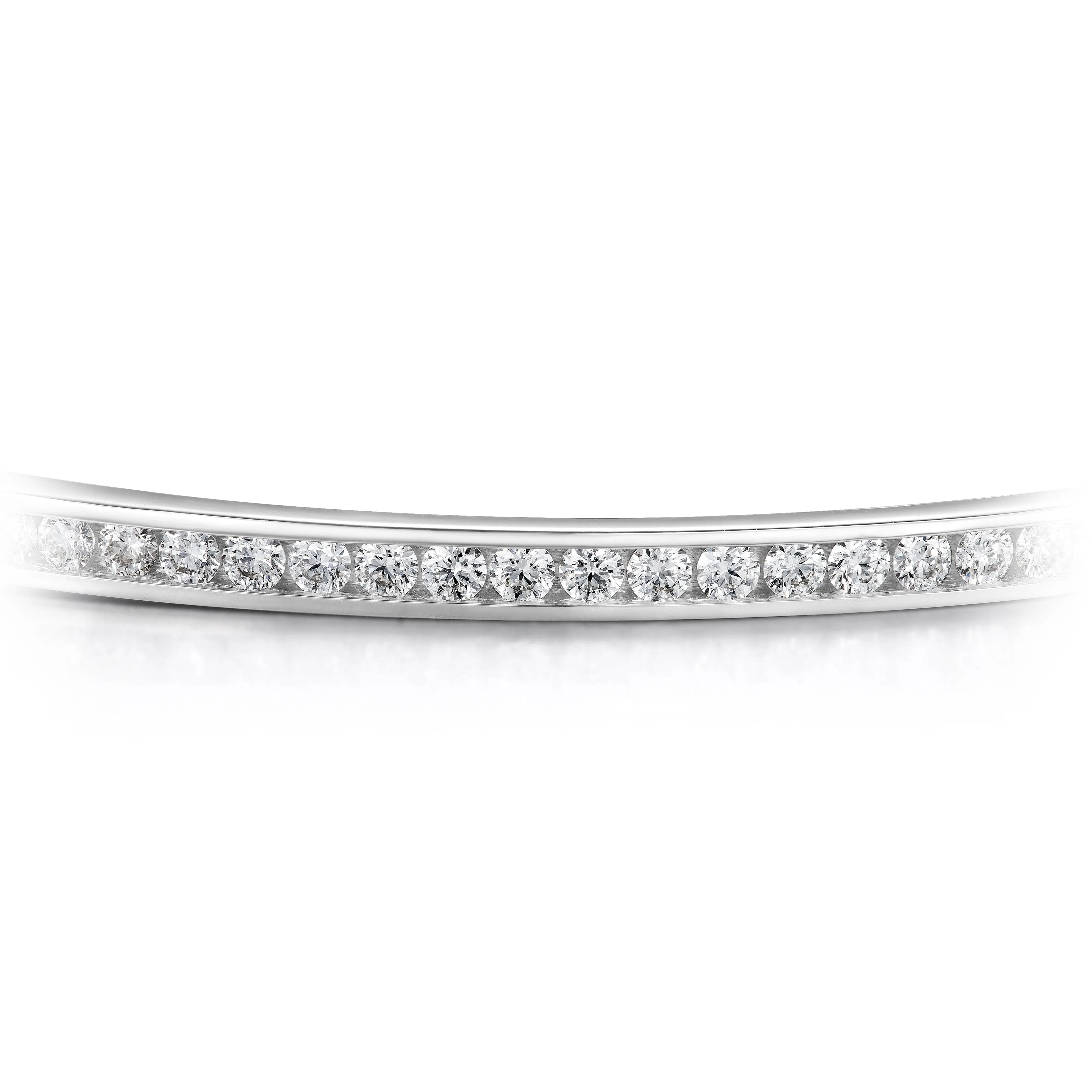 Hearts on Fire HOF Classic Channel Set Diamond Bangle - 2cts
