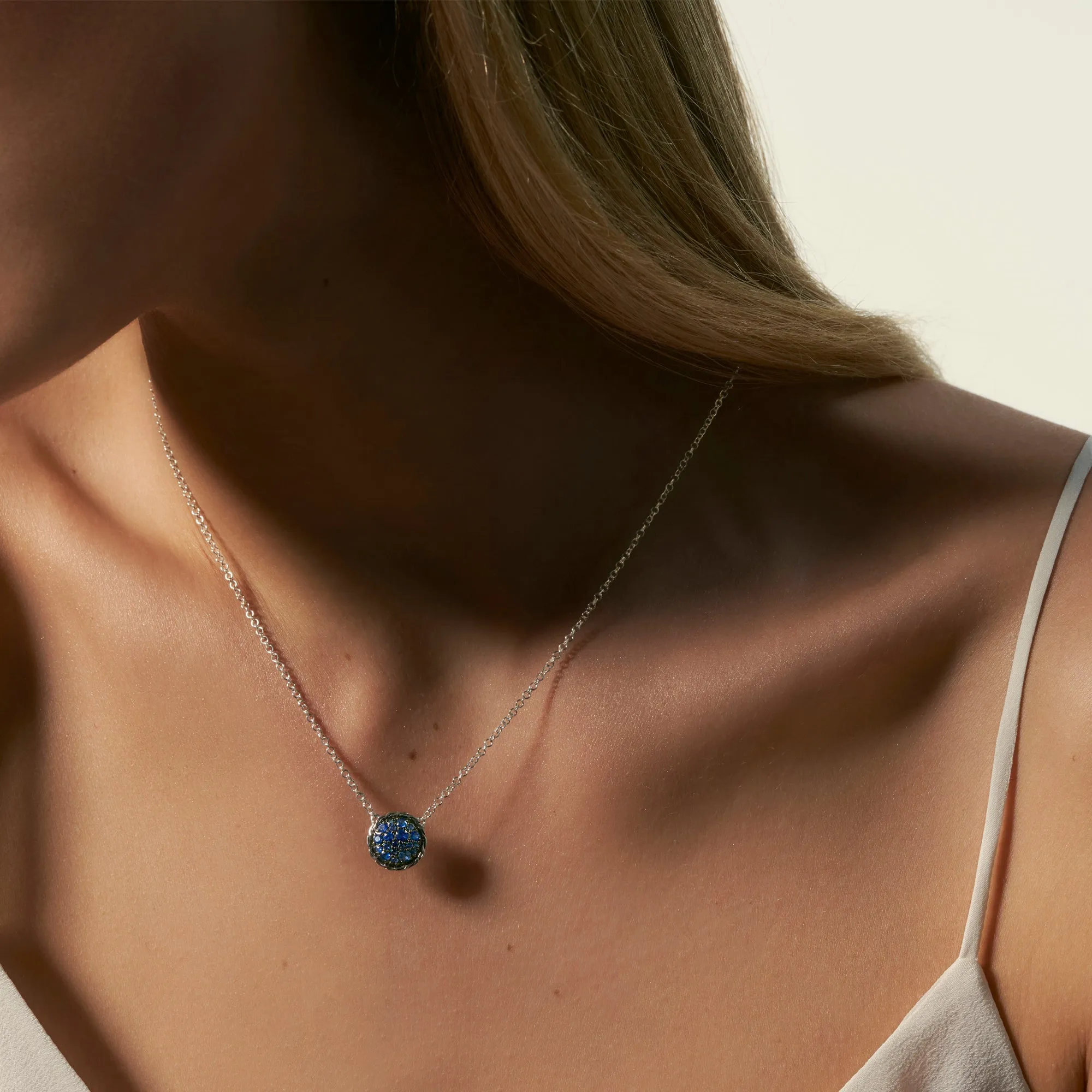 John Hardy Classic Chain Sterling Silver Pendant in Blue Sapphire