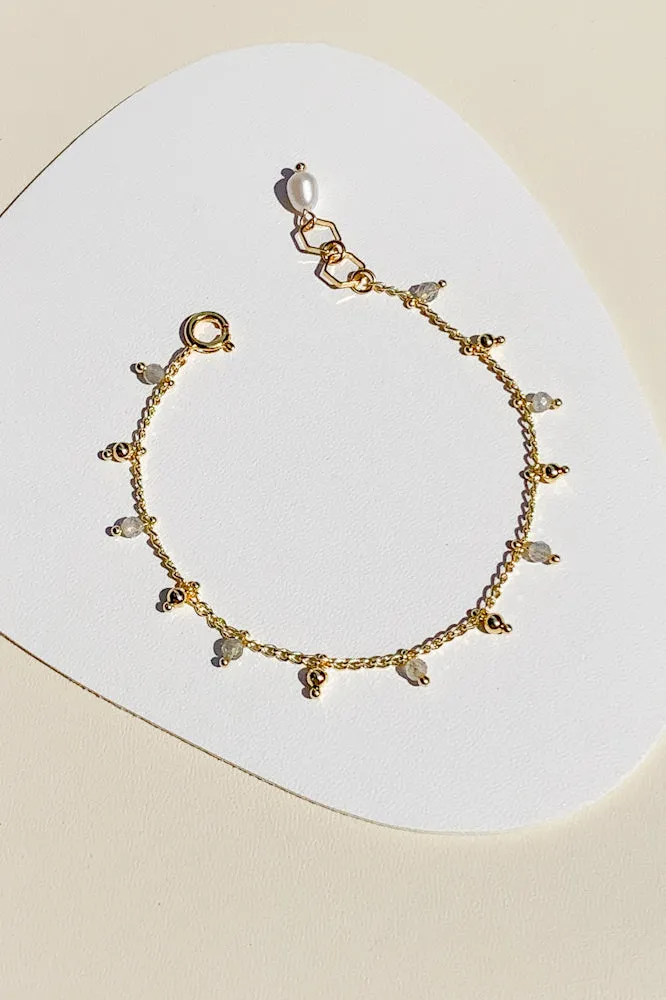 Joiya Gemstone Chain Bracelet