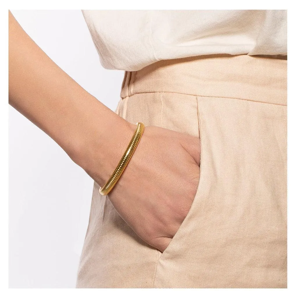 Medium Single Open Back Cobra Bracelet