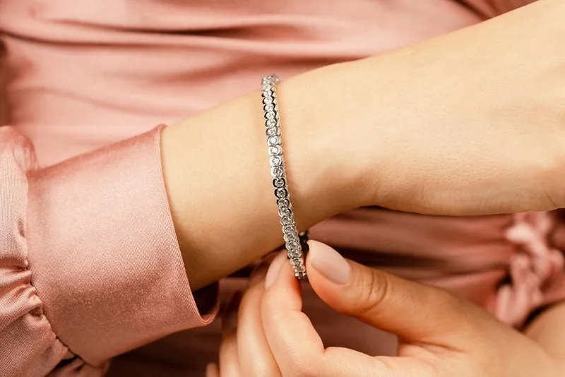 Pillow Bezel Set Lab-Grown Diamond Tennis Bracelet with 11.70 ct.(finished) 4.25mm