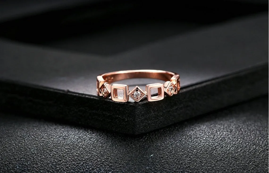 Round Diamond Square Shape Moissanite Wedding Band/ Rose gold vintage band/ Cluster Diamond Stackable Band/ Promise Anniversary gift/jewelry