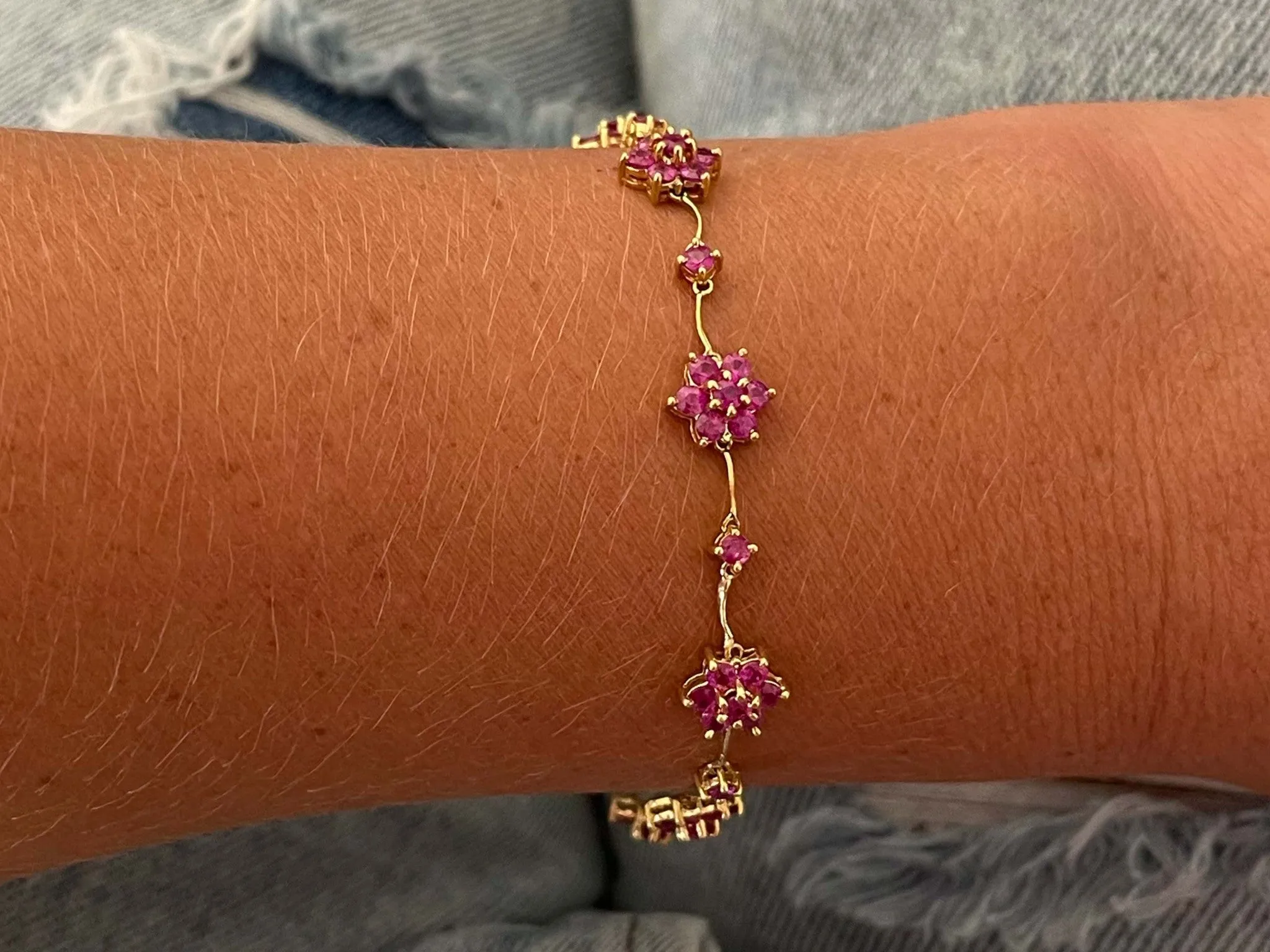 Ruby Flower Bracelet in 18k Yellow Gold