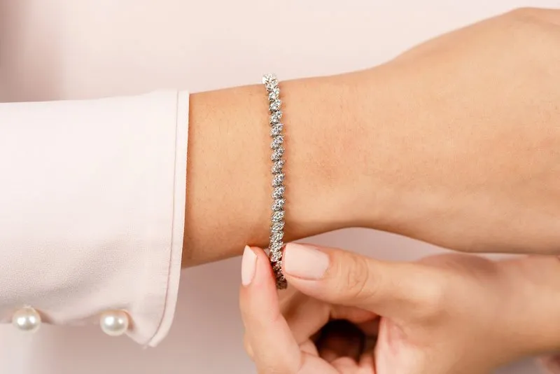 Two Peas In A Pod Diamond Bracelet with 3.06 ct.(finished) 2mm