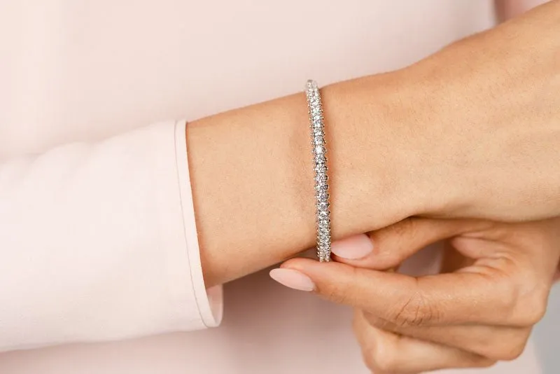 Unique Prong Diamond Bangle Lab-Grown Diamond Bracelet with 2.84 ct.(finished) 3mm
